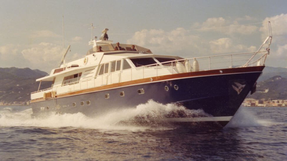yacht brand calamari